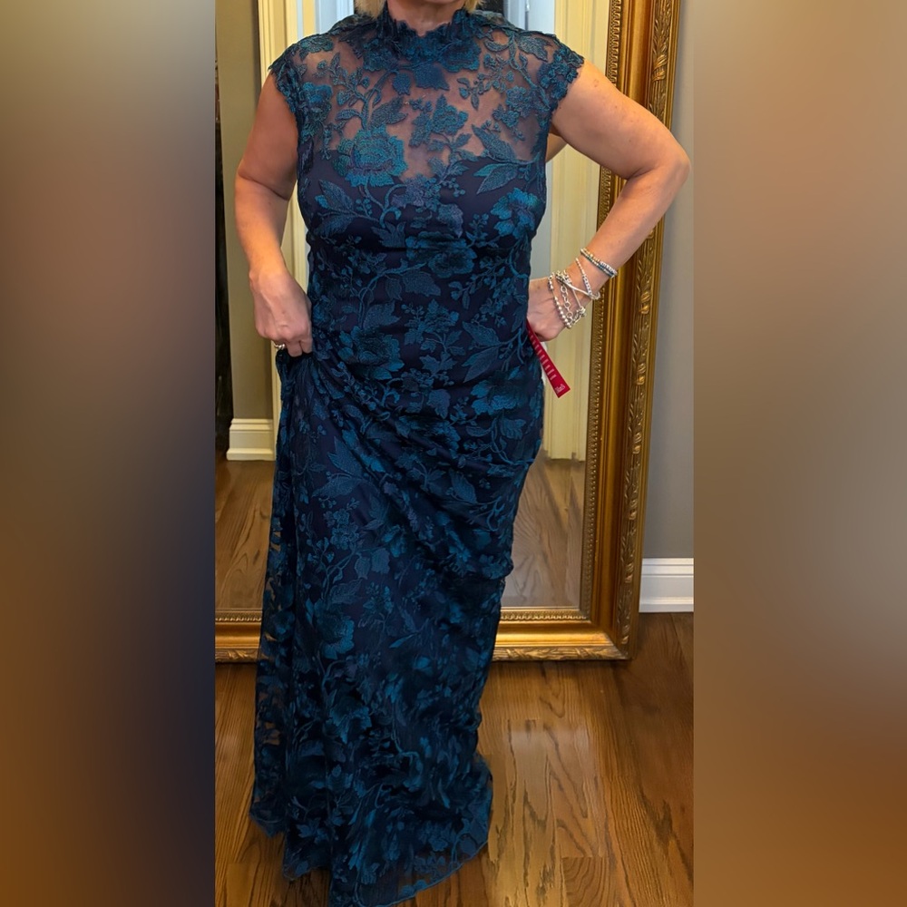 Tadashi Shoji Azure Lace Dress Never Worn With Tags - Picture 5 of 5